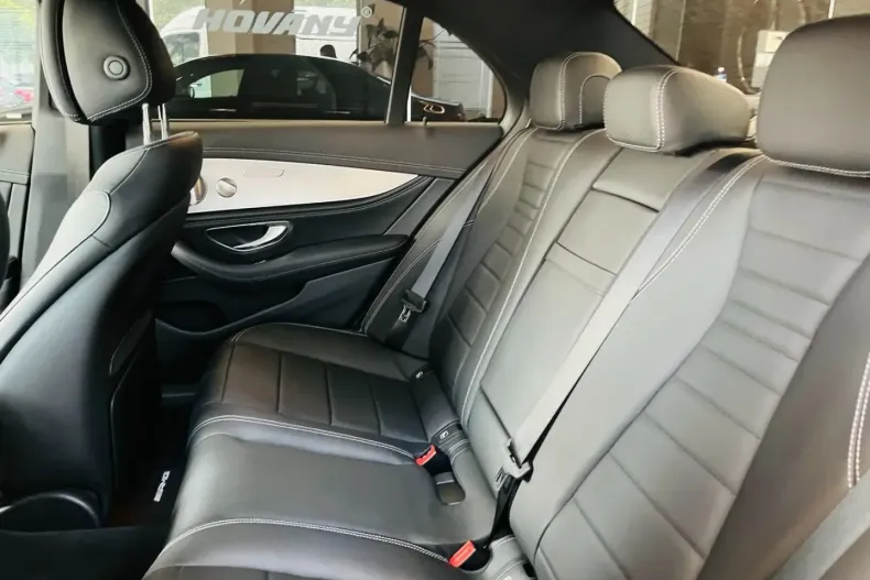 Mercedes-Benz E 400 din 2023 cu 22.000 km - oferta MER163823 - foto 11