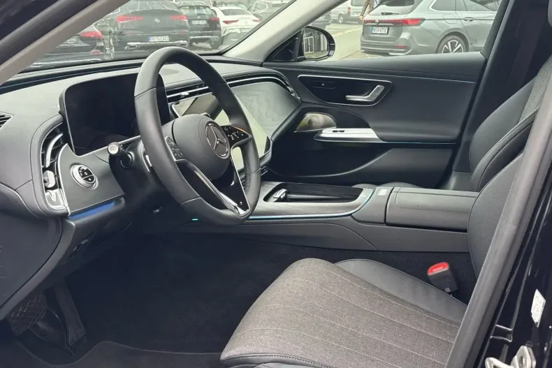 Mercedes-Benz E 220 din 2024 cu 14.708 km - oferta MER163826 - foto 9