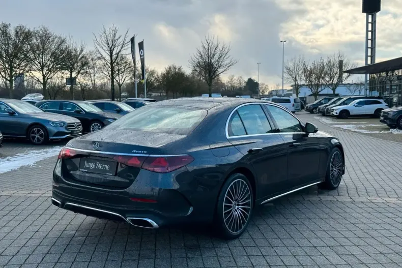 Mercedes-Benz E 450 din 2023 cu 8.882 km - oferta MER163839 - foto 3