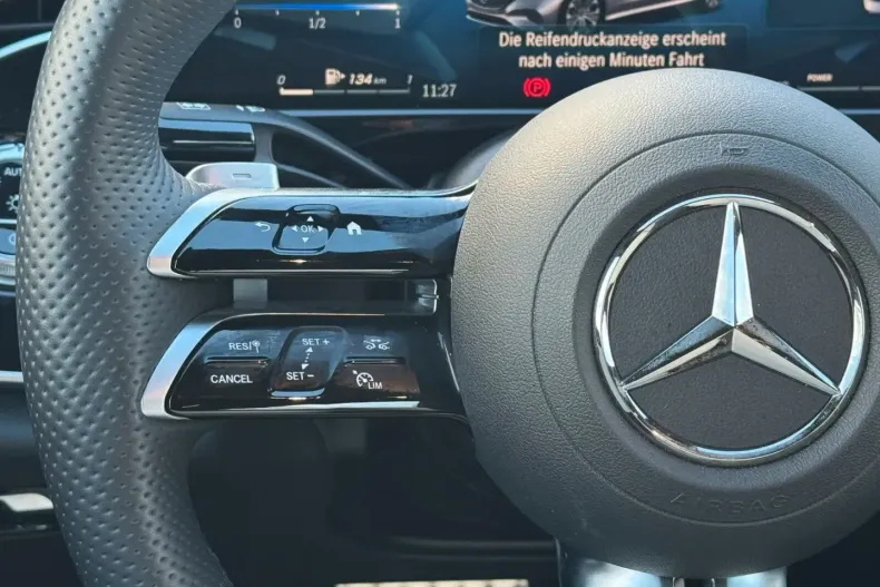 Mercedes-Benz E 450 din 2023 cu 8.882 km - oferta MER163839 - foto 13