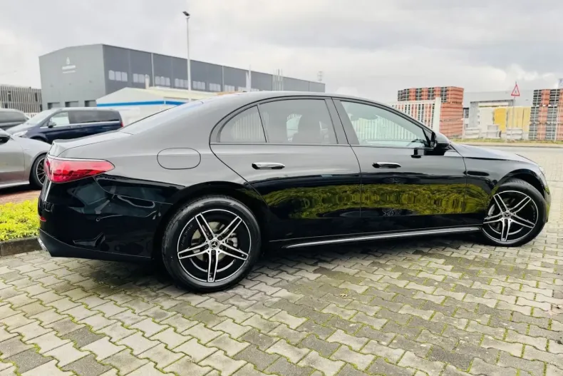 Mercedes-Benz E 200 din 2024 cu 24.550 km - oferta MER163844 - foto 6