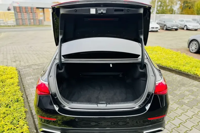 Mercedes-Benz E 200 din 2024 cu 24.550 km - oferta MER163844 - foto 7