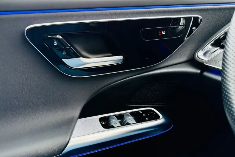 Mercedes-Benz E 200 din 2024 cu 24.550 km - oferta MER163844 - foto 18