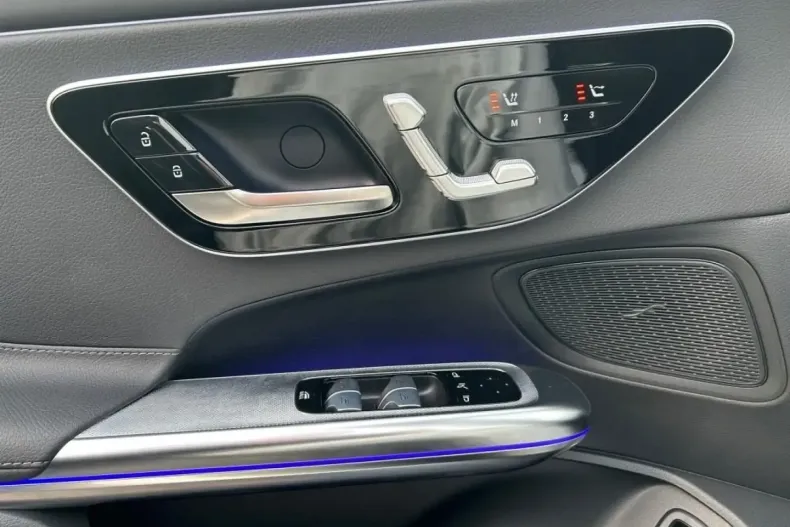 Mercedes-Benz CLE 200 din 2024 cu 14.900 km - oferta MER163859 - foto 18