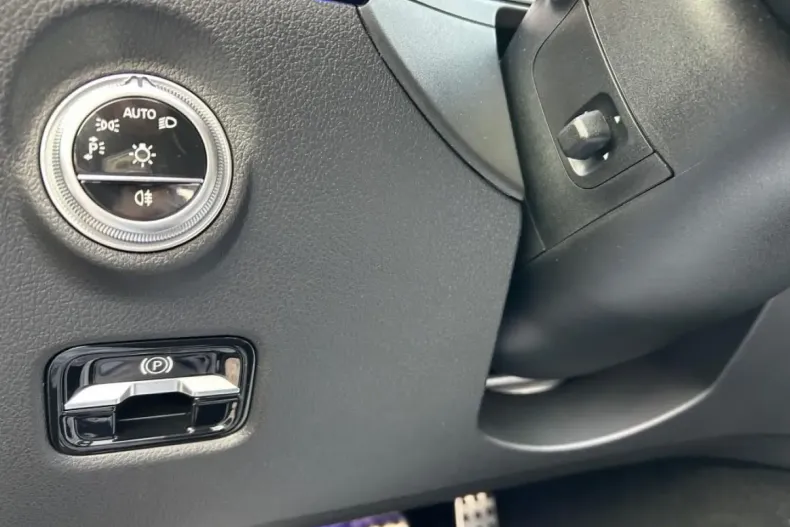 Mercedes-Benz CLE 200 din 2024 cu 14.900 km - oferta MER163859 - foto 19