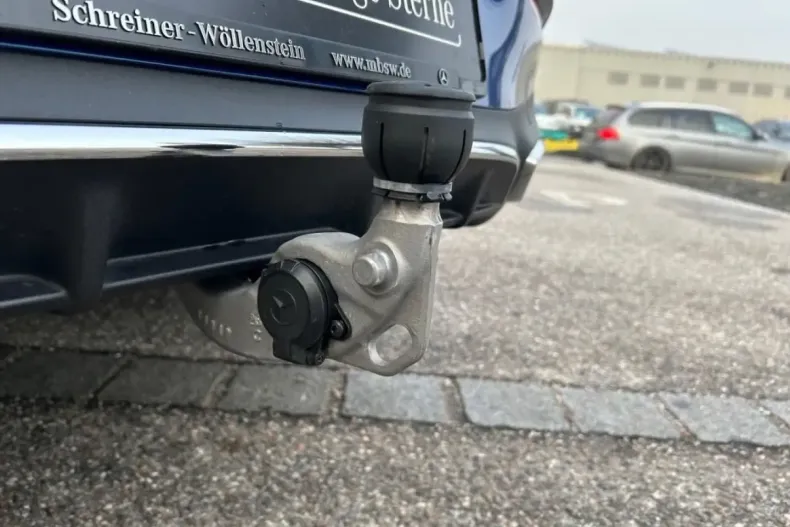 Mercedes-Benz CLE 200 din 2024 cu 14.900 km - oferta MER163859 - foto 28