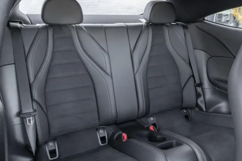 Mercedes-Benz CLE 200 din 2024 cu 14.020 km - oferta MER163860 - foto 4