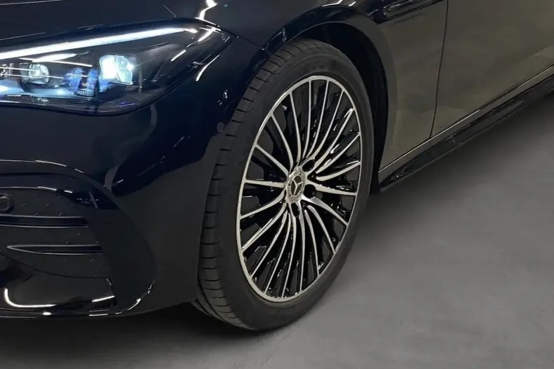 Mercedes-Benz CLE 200 din 2024 cu 5.792 km - oferta MER163864 - foto 5