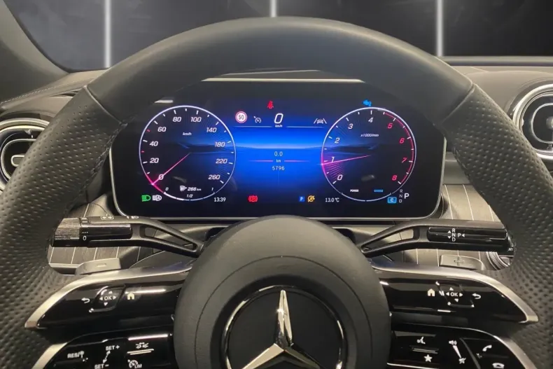 Mercedes-Benz CLE 200 din 2024 cu 5.792 km - oferta MER163864 - foto 7