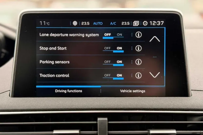 Peugeot 3008 din 2019 cu 160.000 km - oferta PEU163879 - foto 27