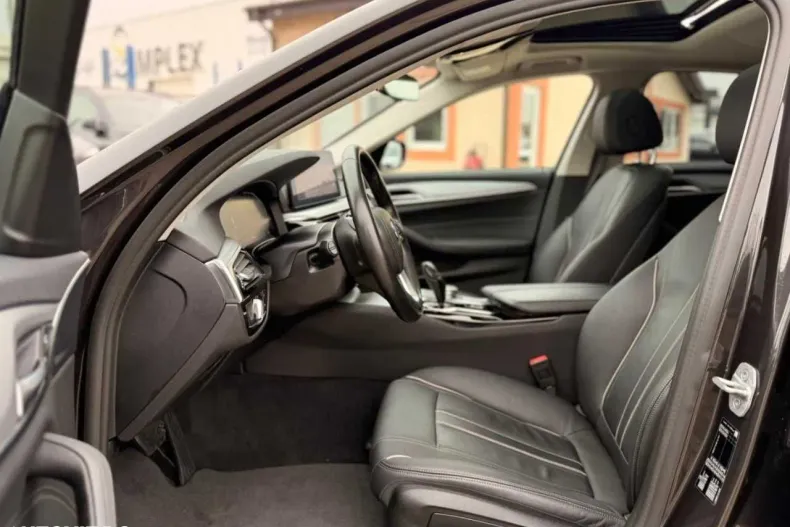 BMW Seria 5 din 2021 cu 141.000 km - oferta BMW163880 - foto 16