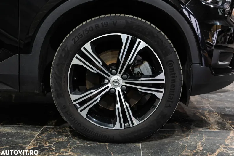 Volvo XC40 din 2021 cu 162.395 km - oferta VOL163885 - foto 9
