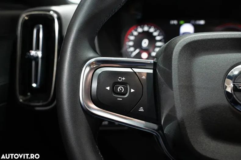 Volvo XC40 din 2021 cu 162.395 km - oferta VOL163885 - foto 23