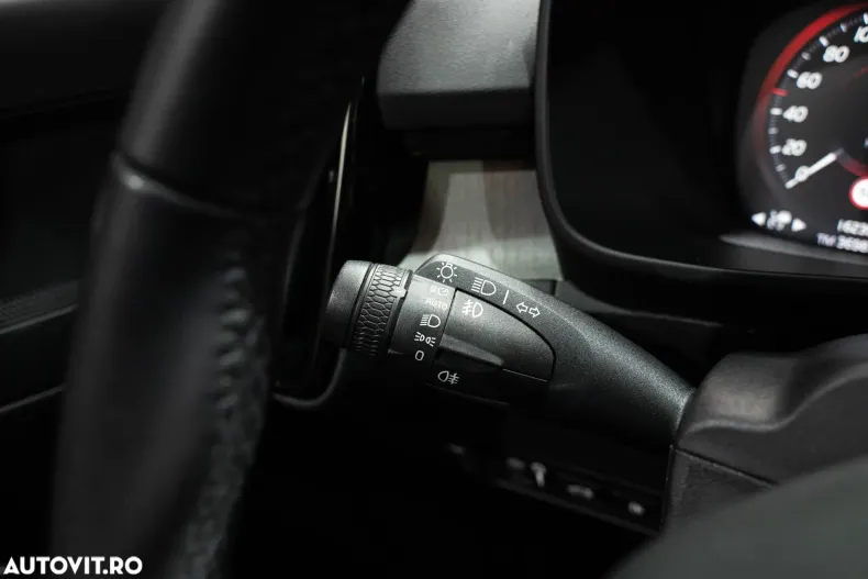 Volvo XC40 din 2021 cu 162.395 km - oferta VOL163885 - foto 24