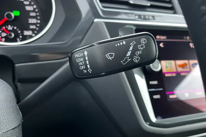 Volkswagen Tiguan din 2023 cu 105.426 km - oferta VOL163895 - foto 18