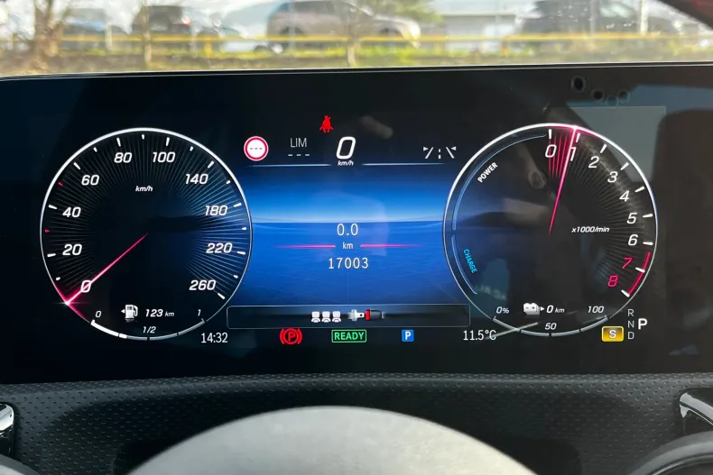 Mercedes-Benz CLA din 2023 cu 17.003 km - oferta MER163896 - foto 14