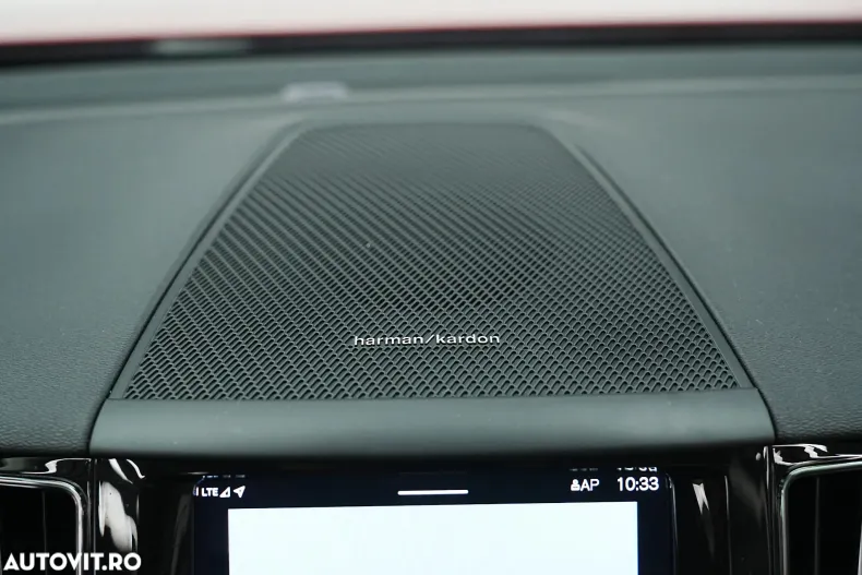 Volvo XC60 din 2023 cu 125.000 km - oferta VOL163900 - foto 35