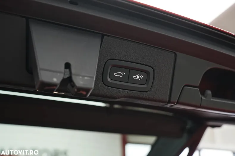 Volvo XC60 din 2023 cu 125.000 km - oferta VOL163900 - foto 40