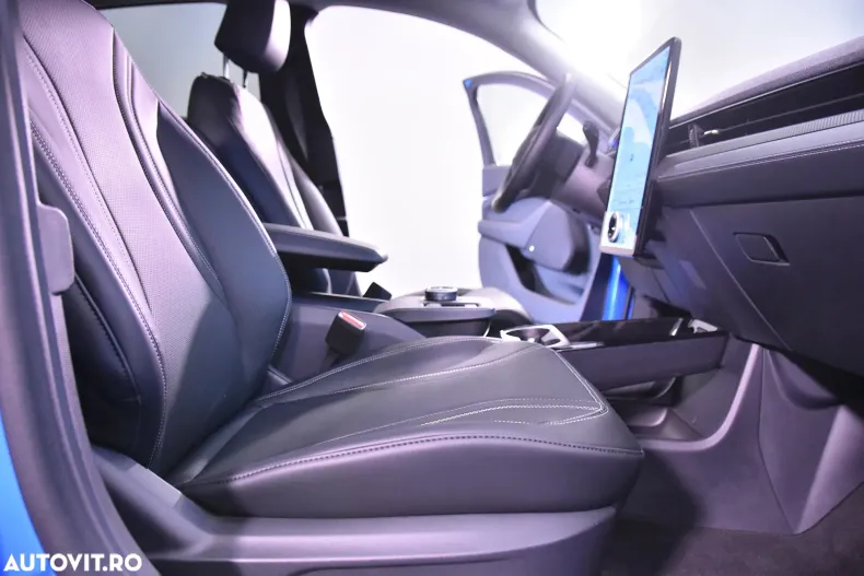 Ford Mustang Mach-E din 2025 cu 3.400 km - oferta FOR163904 - foto 11