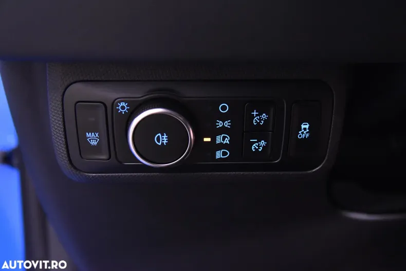 Ford Mustang Mach-E din 2025 cu 3.400 km - oferta FOR163904 - foto 15