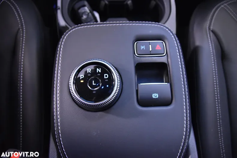 Ford Mustang Mach-E din 2025 cu 3.400 km - oferta FOR163904 - foto 17