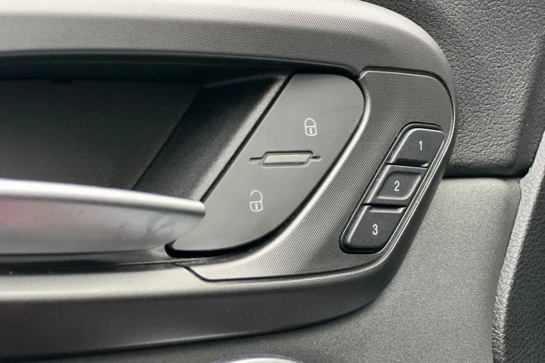 Alfa Romeo Tonale din 2023 cu 35.120 km - oferta ALF163906 - foto 13