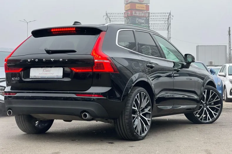 Volvo XC60 din 2020 cu 71.368 km - oferta VOL163907 - foto 6