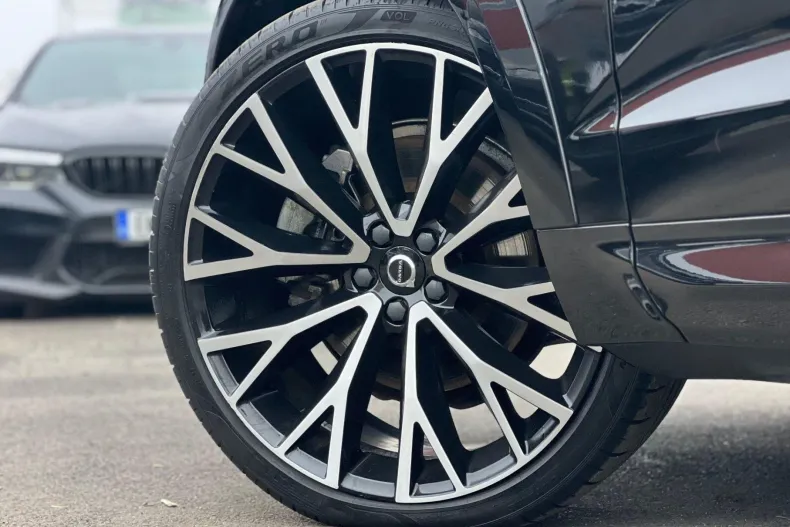 Volvo XC60 din 2020 cu 71.368 km - oferta VOL163907 - foto 10