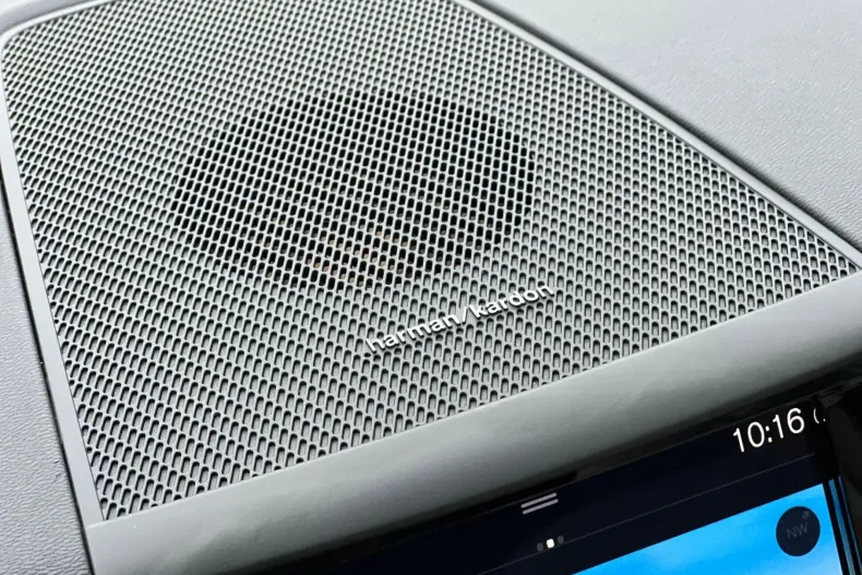 Volvo XC60 din 2020 cu 71.368 km - oferta VOL163907 - foto 23