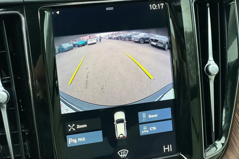 Volvo XC60 din 2020 cu 71.368 km - oferta VOL163907 - foto 25