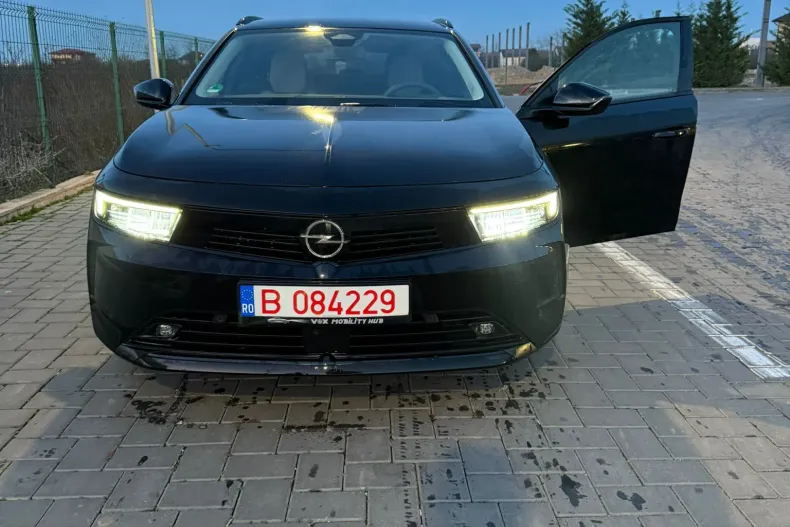 Opel Astra din 2024 cu 14.800 km - oferta OPE163908 - foto 2
