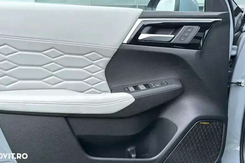 Mitsubishi Outlander din 2025 cu 250 km - oferta MIT163910 - foto 10