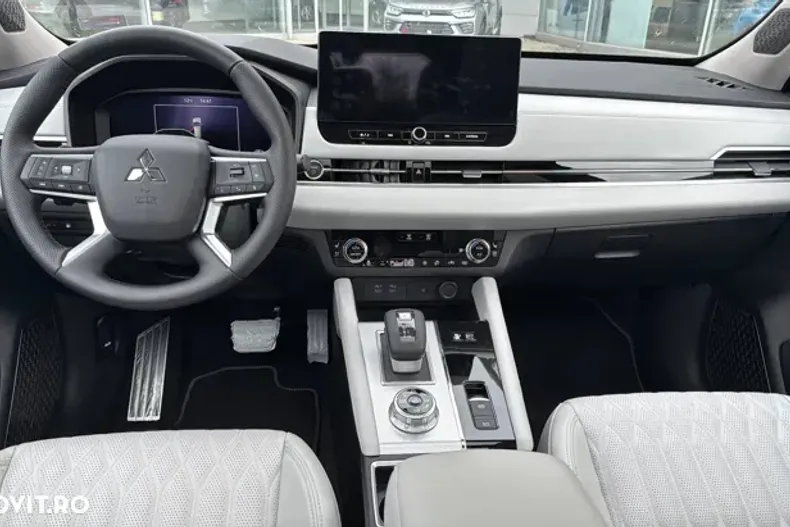 Mitsubishi Outlander din 2025 cu 250 km - oferta MIT163910 - foto 13
