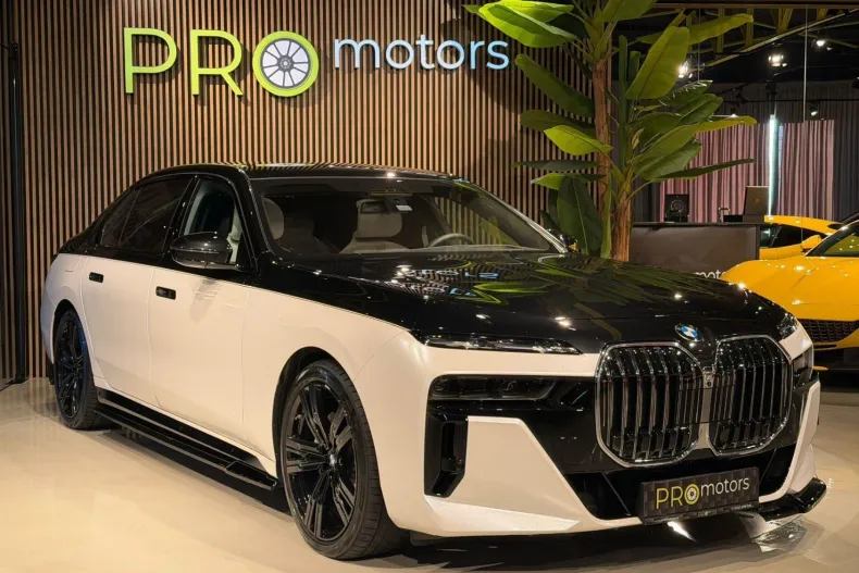 BMW Seria 7 din 2025 cu 19.500 km - oferta BMW163911 - foto 1