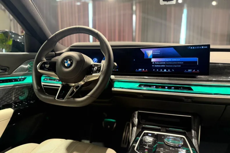 BMW Seria 7 din 2025 cu 19.500 km - oferta BMW163911 - foto 24