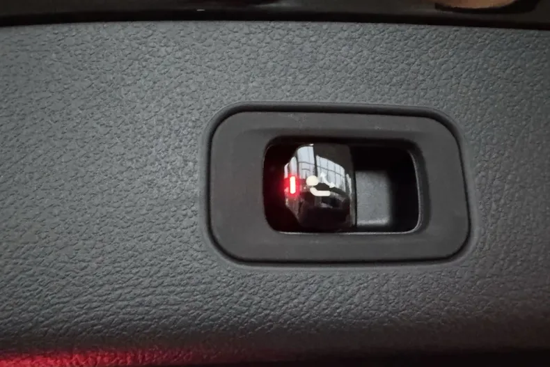 Mercedes-Benz GLC din 2025 cu 23 km - oferta MER163912 - foto 10