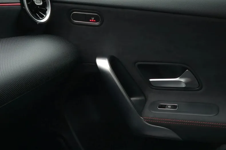 Mercedes-Benz A din 2020 cu 151.300 km - oferta MER163915 - foto 19