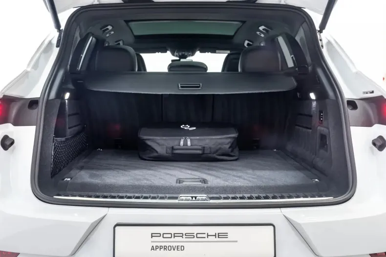 Porsche Cayenne din 2023 cu 36.147 km - oferta POR163920 - foto 9