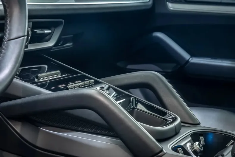 Porsche Cayenne din 2023 cu 36.147 km - oferta POR163920 - foto 13