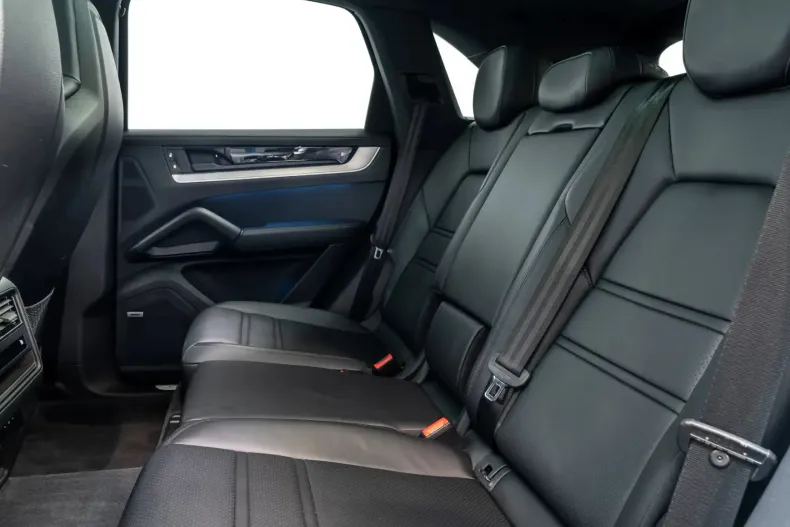 Porsche Cayenne din 2023 cu 36.147 km - oferta POR163920 - foto 15