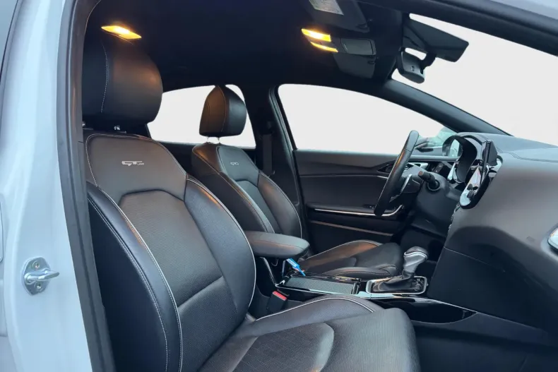 Kia XCeed din 2023 cu 90.000 km - oferta KIA163925 - foto 12