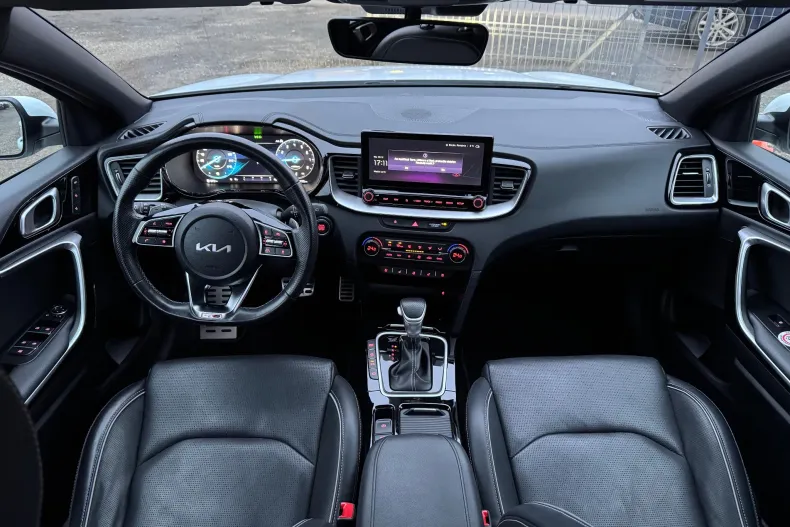 Kia XCeed din 2023 cu 90.000 km - oferta KIA163925 - foto 13