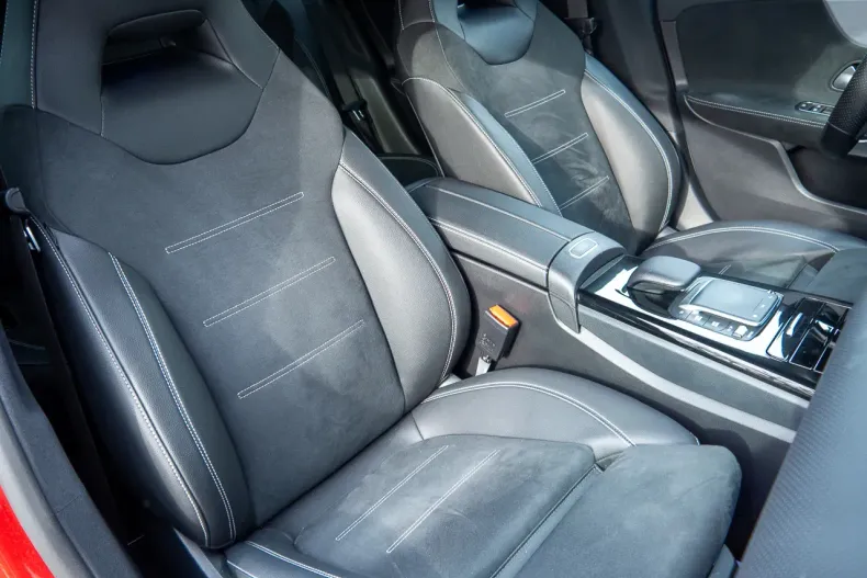 Mercedes-Benz CLA din 2020 cu 73.701 km - oferta MER163926 - foto 30