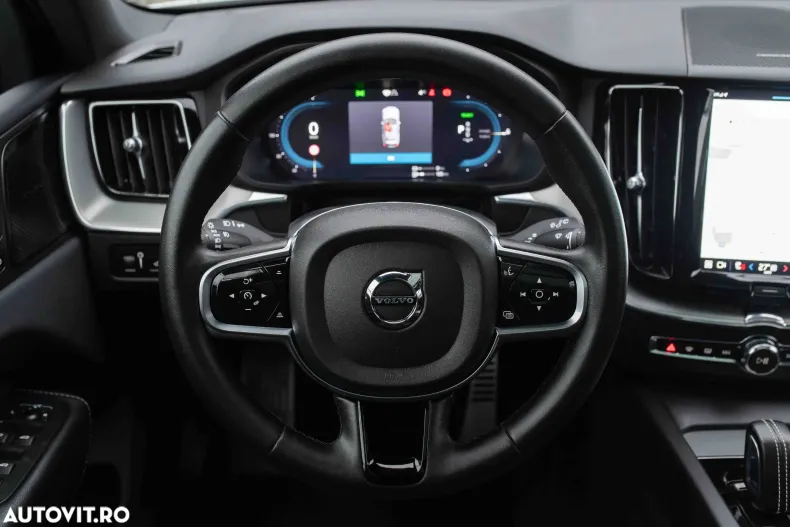 Volvo XC60 din 2021 cu 114.628 km - oferta VOL163931 - foto 17