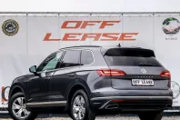 Volkswagen Touareg din 2020 cu 59.700 km - oferta VOL163934 - foto 3