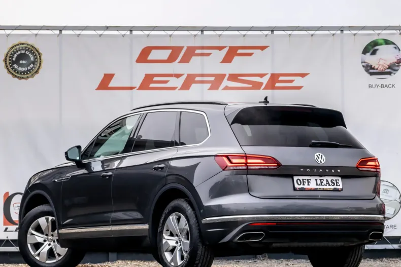 Volkswagen Touareg din 2020 cu 59.700 km - oferta VOL163934 - foto 3