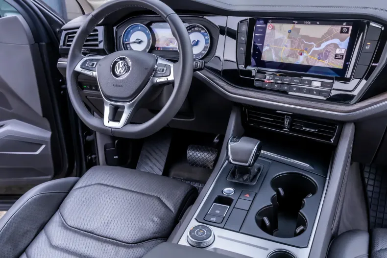 Volkswagen Touareg din 2020 cu 59.700 km - oferta VOL163934 - foto 7