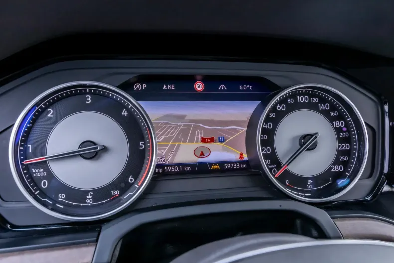 Volkswagen Touareg din 2020 cu 59.700 km - oferta VOL163934 - foto 20