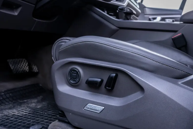 Volkswagen Touareg din 2020 cu 59.700 km - oferta VOL163934 - foto 32