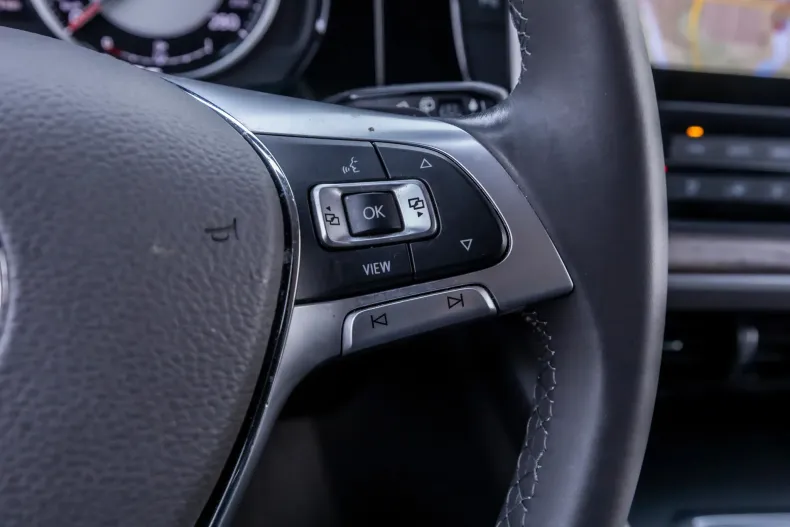 Volkswagen Touareg din 2020 cu 59.700 km - oferta VOL163934 - foto 35